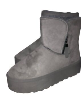 Platform Suede-Look Ankle Booties in Gray